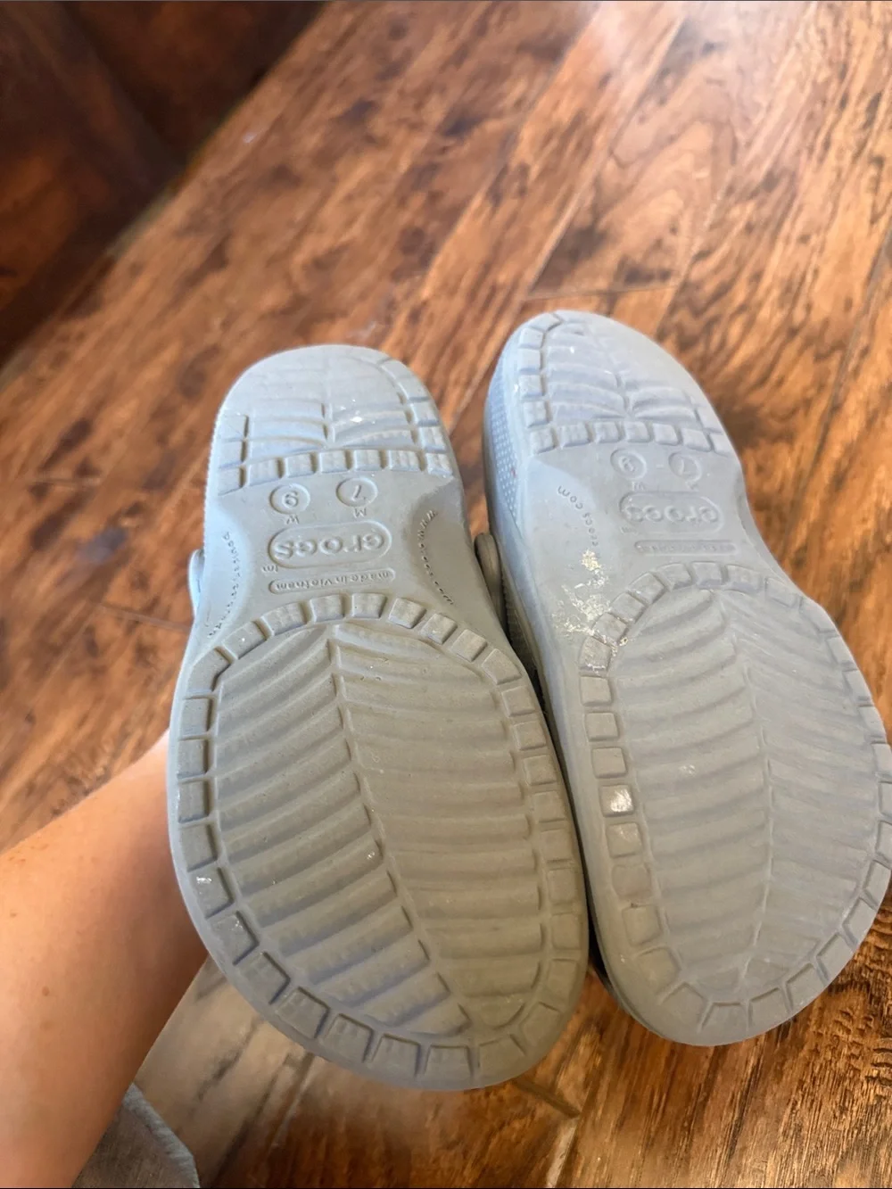 CROCS Classic Clog in Gray, size women’s 9 and men’s 7